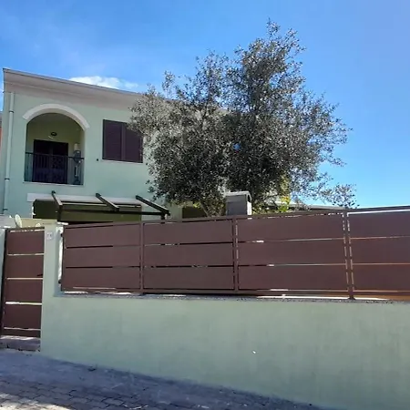 فيلة Casa Mael